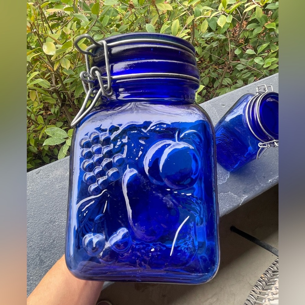 Vintage | Cobalt Blue Embossed Glass Canister - Picture 5 of 9